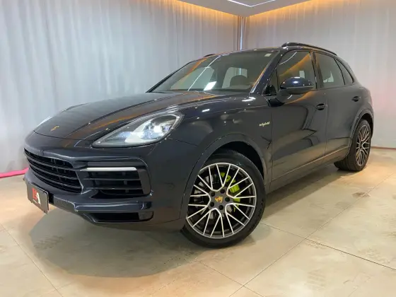PORSCHE CAYENNE 2020