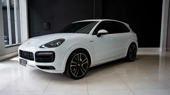 PORSCHE CAYENNE 2023