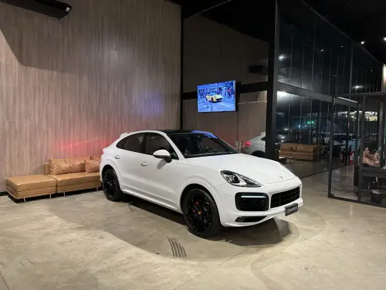 PORSCHE CAYENNE 2020