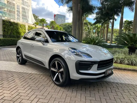 PORSCHE MACAN 2025