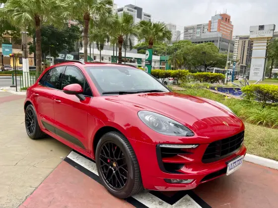 PORSCHE MACAN 2017