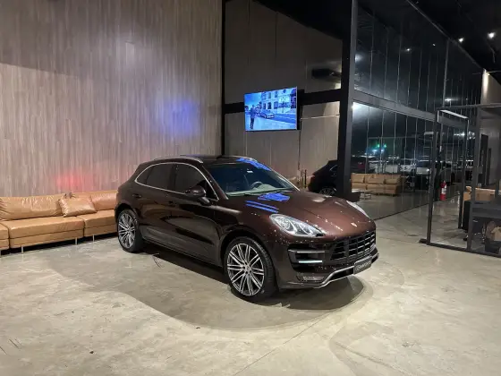 PORSCHE MACAN 2015