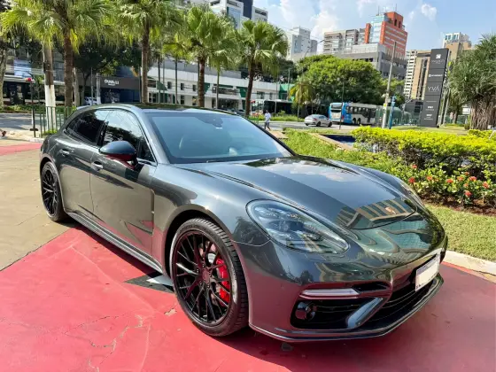 PORSCHE PANAMERA 2018