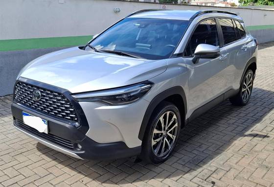 TOYOTA COROLLA CROSS 2023