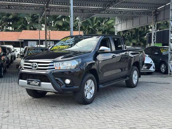 TOYOTA HILUX 2017