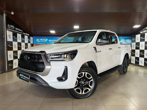 TOYOTA HILUX 2021