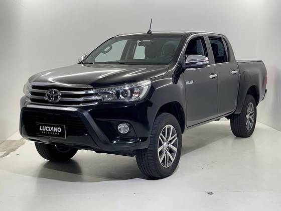 TOYOTA HILUX 2016
