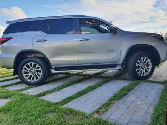 TOYOTA HILUX SW4 2021