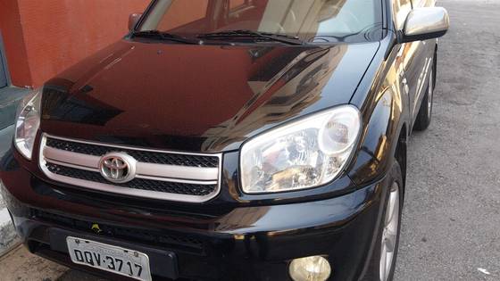 TOYOTA RAV4 2005