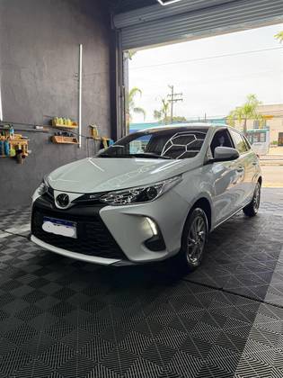 TOYOTA YARIS 2024