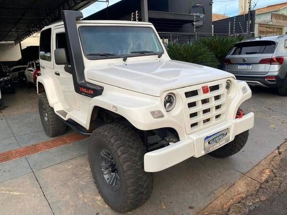 TROLLER T4 EXPEDITION 2011