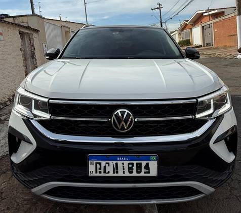 VOLKSWAGEN TAOS 2022