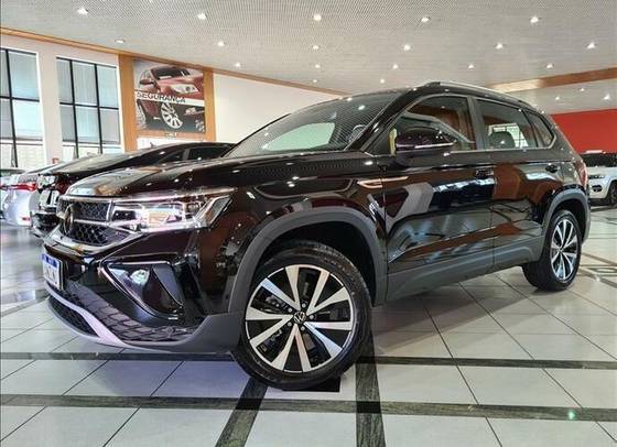 VOLKSWAGEN TAOS 2023