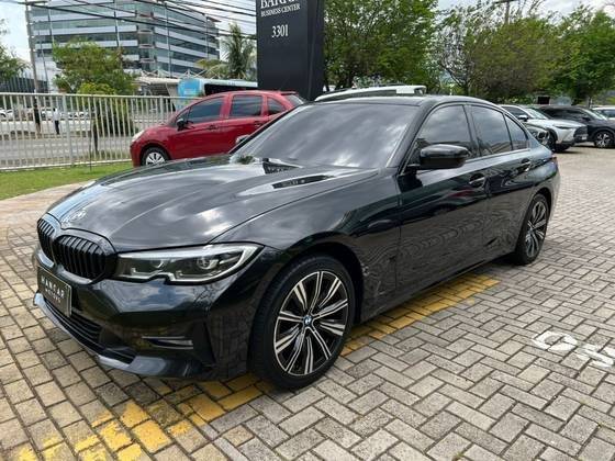 BMW 320i 2021