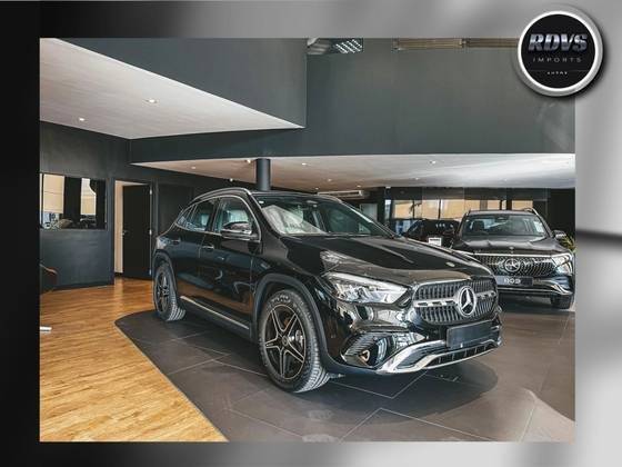 MERCEDES-BENZ GLA 200 2025