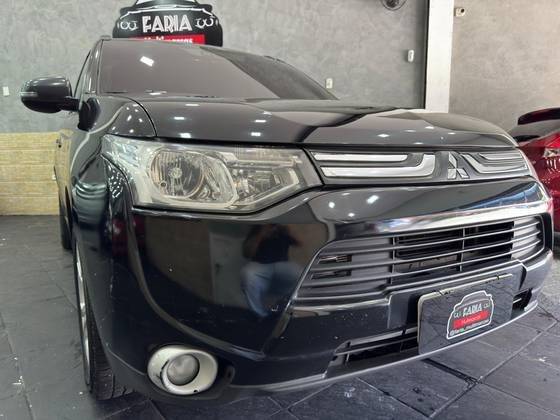 MITSUBISHI OUTLANDER 2014