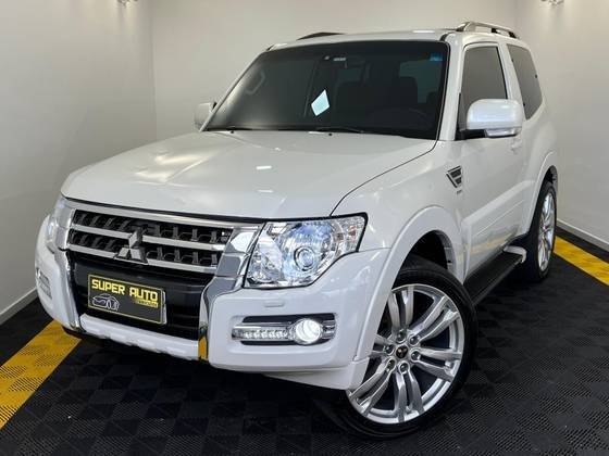MITSUBISHI PAJERO FULL 2014
