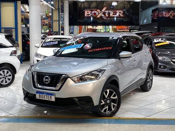 NISSAN KICKS 2019
