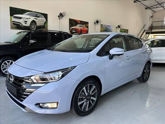 NISSAN VERSA 2025
