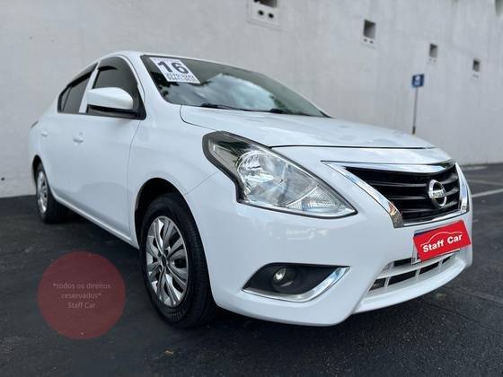NISSAN VERSA 2016