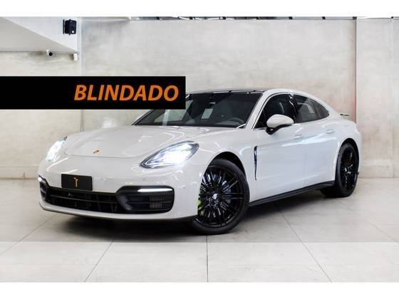 PORSCHE PANAMERA 2021