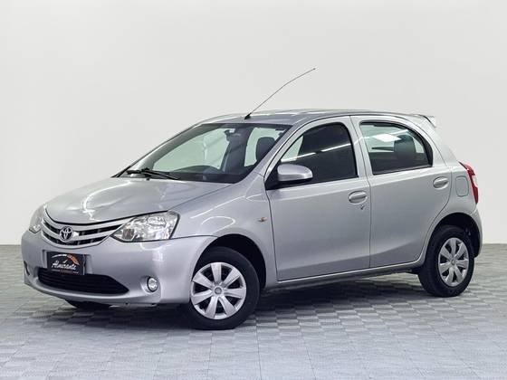 TOYOTA ETIOS 2014
