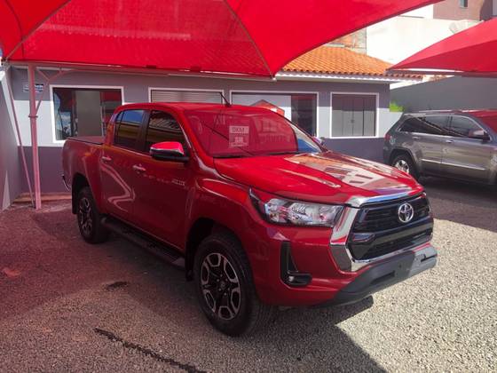 TOYOTA HILUX 2024