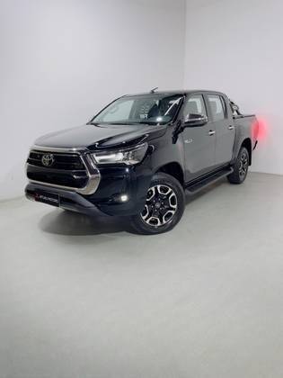 TOYOTA HILUX 2022