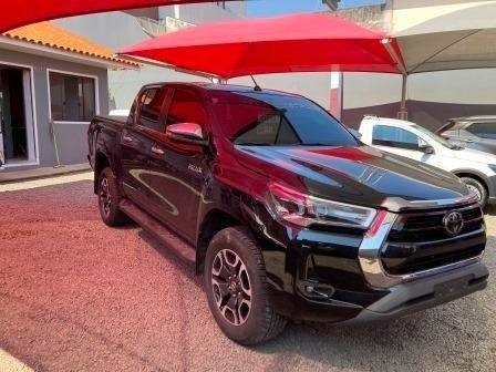 TOYOTA HILUX 2024
