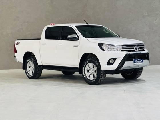 TOYOTA HILUX 2018