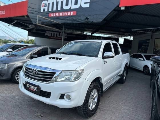 TOYOTA HILUX 2013