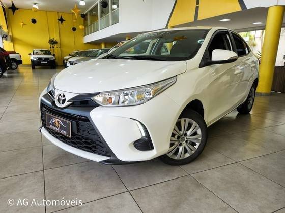 TOYOTA YARIS 2023