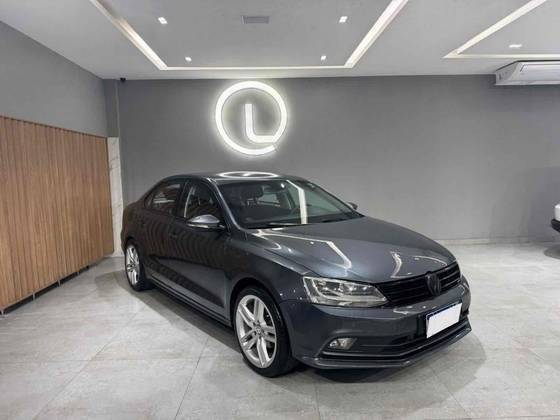 VOLKSWAGEN JETTA 2016