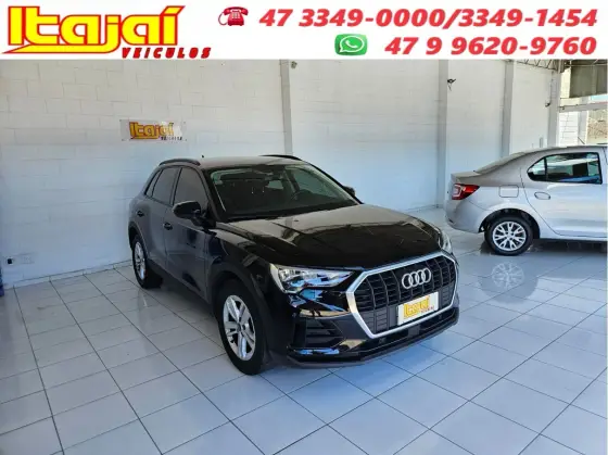 AUDI Q3 2021
