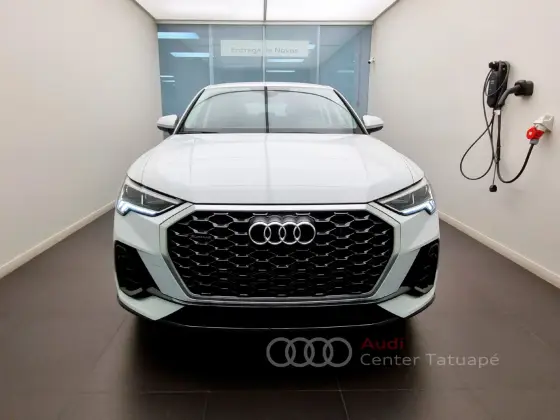 AUDI Q3 2024