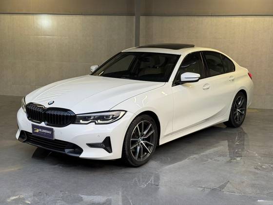 BMW 320i 2020