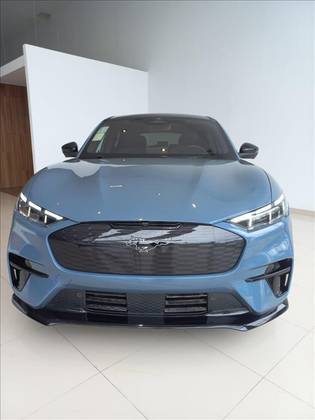 FORD MUSTANG MACH-e 2024