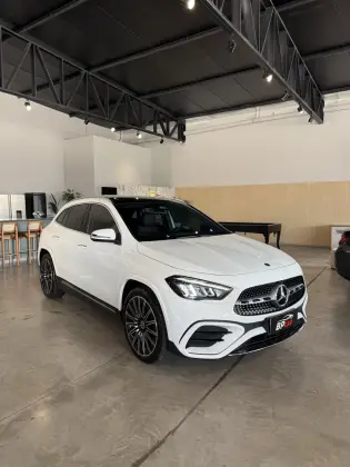 MERCEDES-BENZ GLA 200 2025