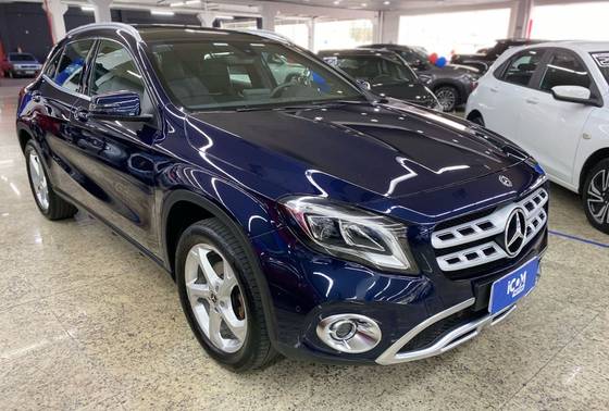 MERCEDES-BENZ GLA 200 2018