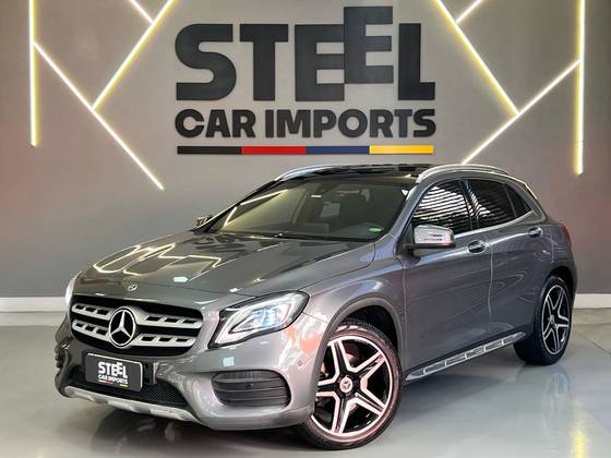 MERCEDES-BENZ GLA 250 2019