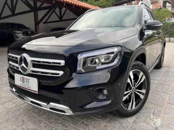 MERCEDES-BENZ GLB 200 2021