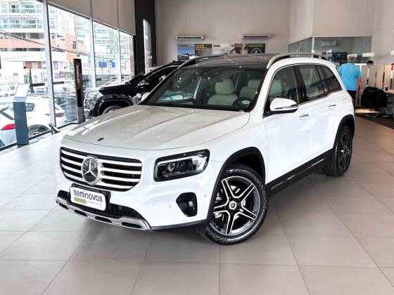 MERCEDES-BENZ GLB 200 2024