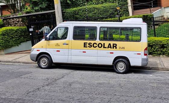 MERCEDES-BENZ SPRINTER 2011