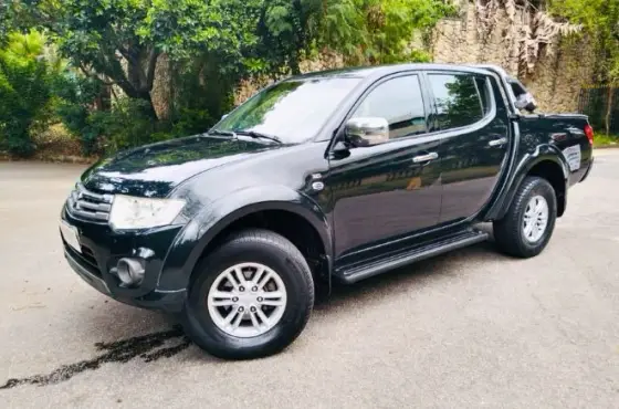 MITSUBISHI L200 TRITON 2014