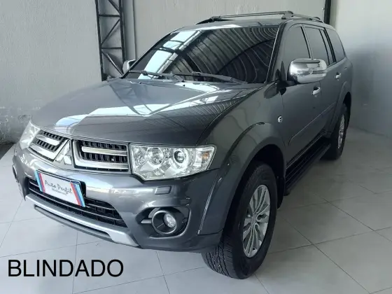 MITSUBISHI PAJERO DAKAR 2015