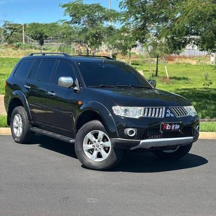 MITSUBISHI PAJERO DAKAR 2012