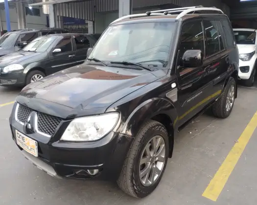 MITSUBISHI PAJERO TR4 2015