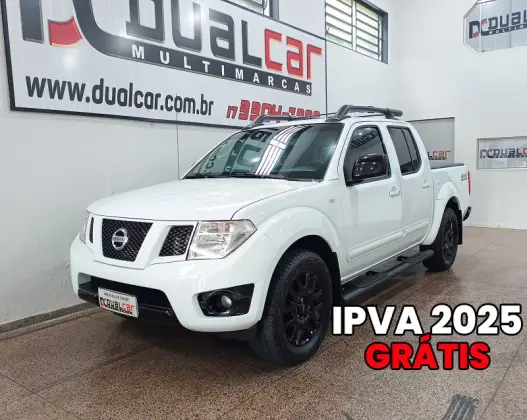 NISSAN FRONTIER 2015