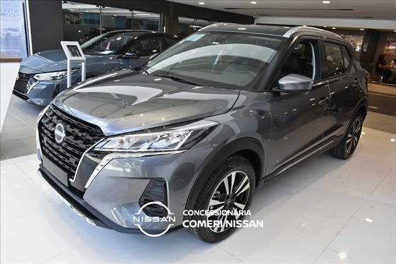 NISSAN KICKS PLAY 2025