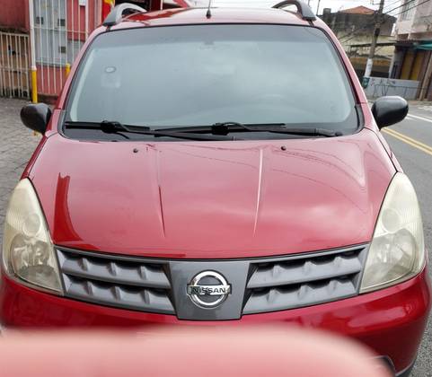 NISSAN LIVINA 2011